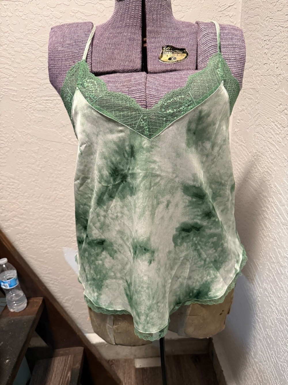 LA MIEL Green Tie-Dye Lace-Trim Camisole